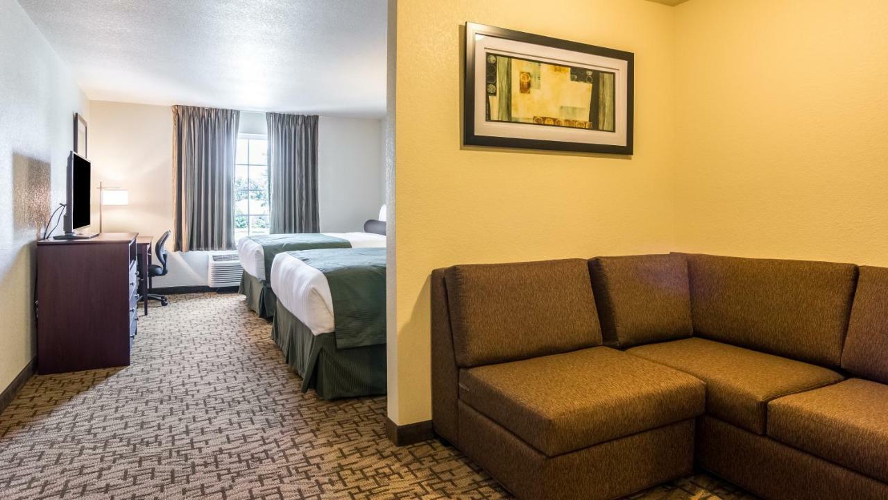 Cobblestone Hotel & Suites - Greenville Exterior photo